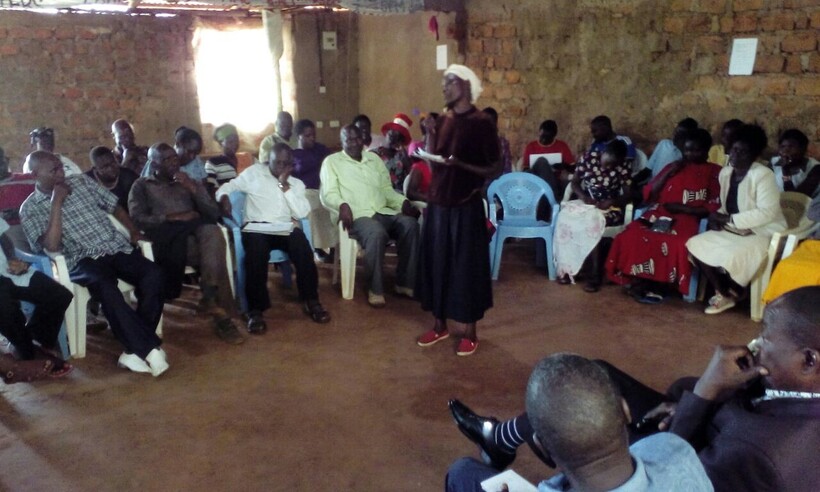 In Mount Elgon, nonviolent activists help a divided community re-pledge their commitment to peace. Photo: Turning the Tide Kenya.