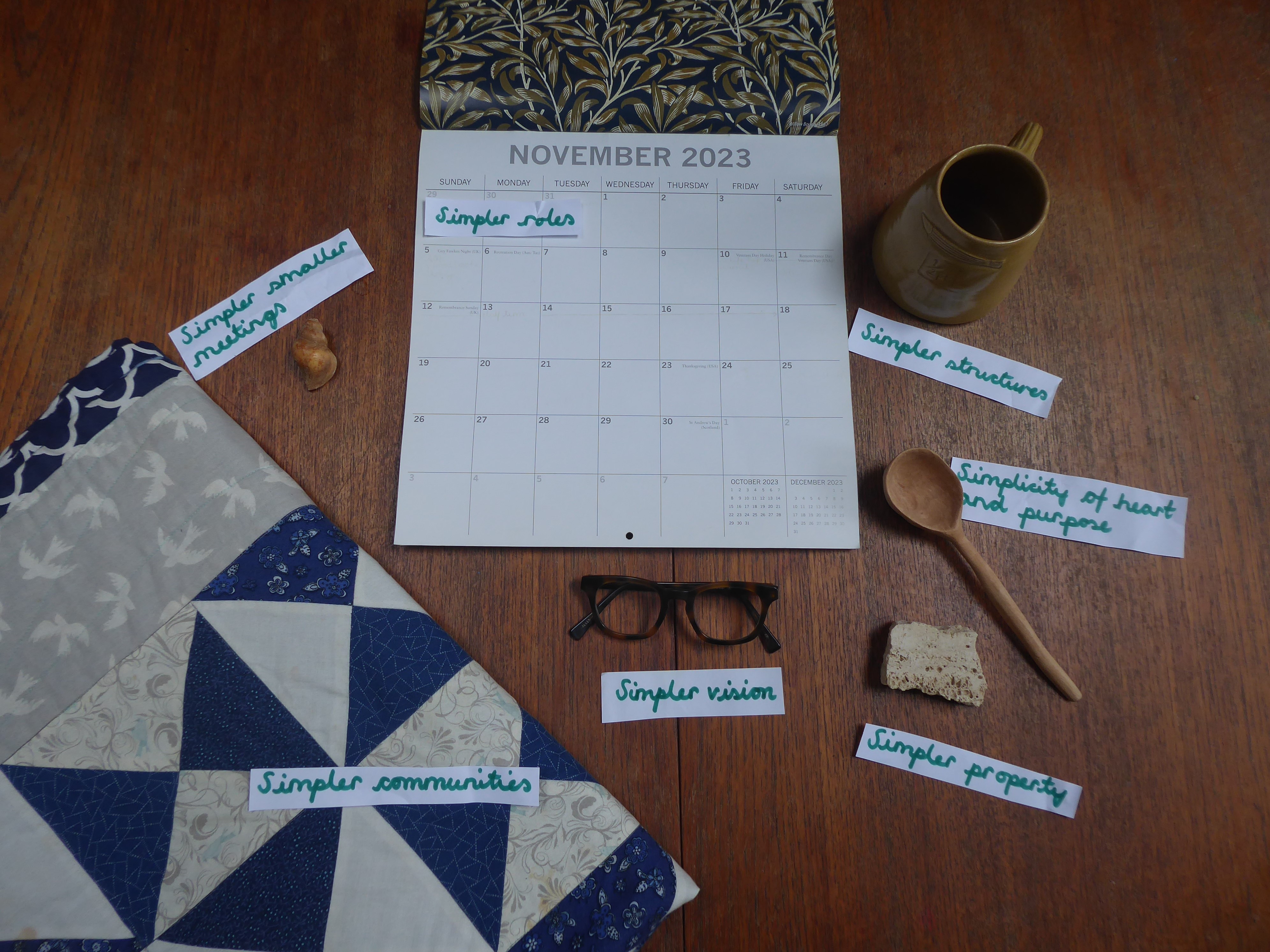 collection of objects, calendar, glasses