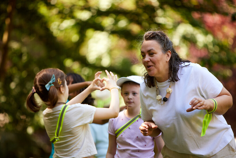 Small acts of hope can look like sharing a cup of tea, or a poem, or a beautiful message with someone you might have an unlikely friendship with. Photo by Mike Pinches for Quakers in Britain.